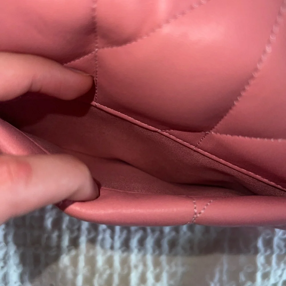 Coach PILLOW MADISON SHOULDER BAG
18 WITH QUILTING - Picture 6 of 13